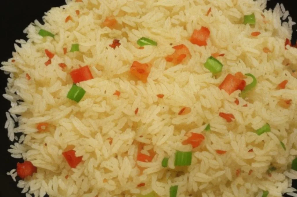Ile kcal ma ryż ugotowany?